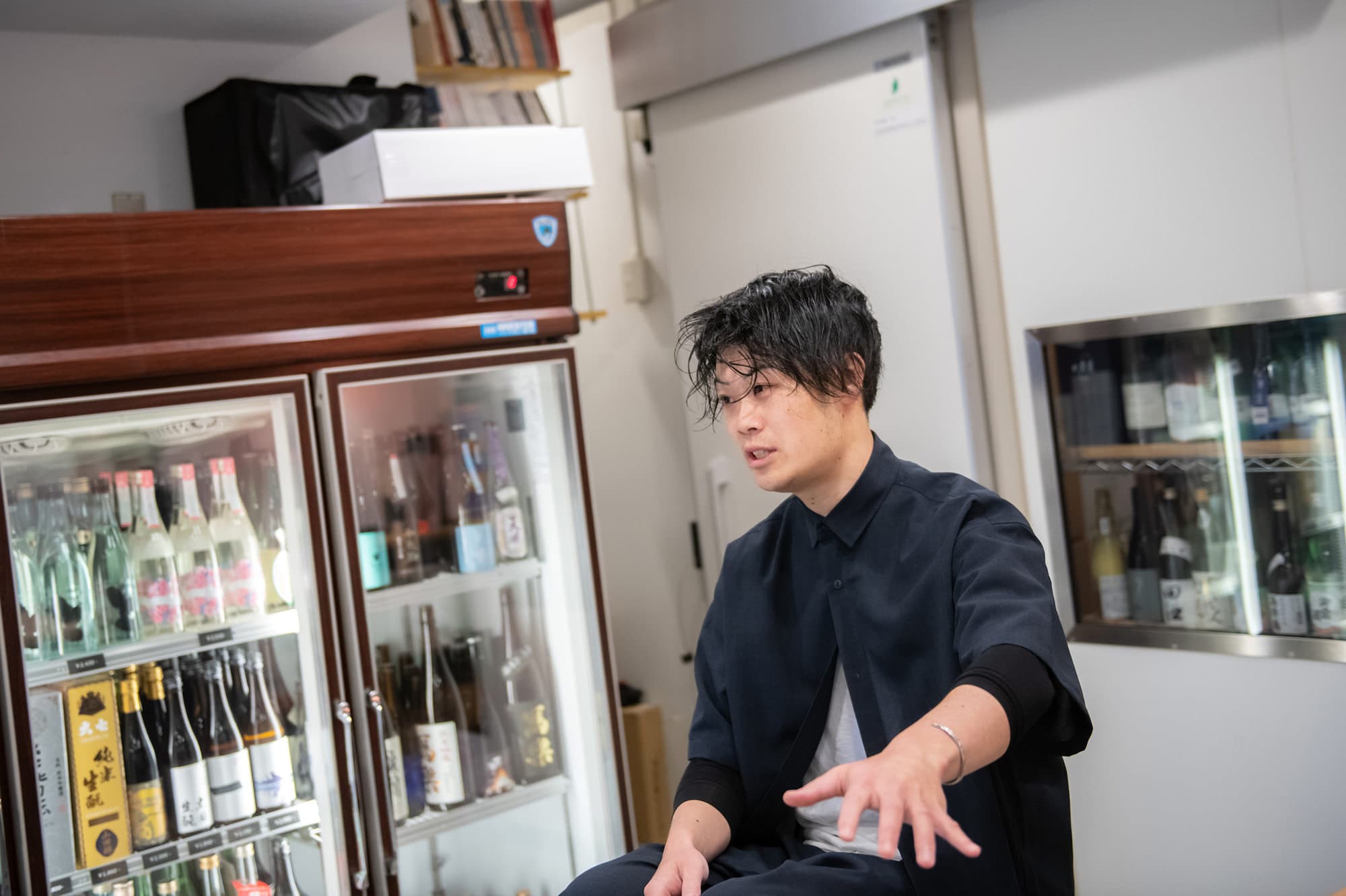 身近な家族(祖父)が経営者だったからこそ、早い段階から将来の選択肢のひとつとして起業を意識していたように思うと話すSakeBaseの宍戸涼太郎さん