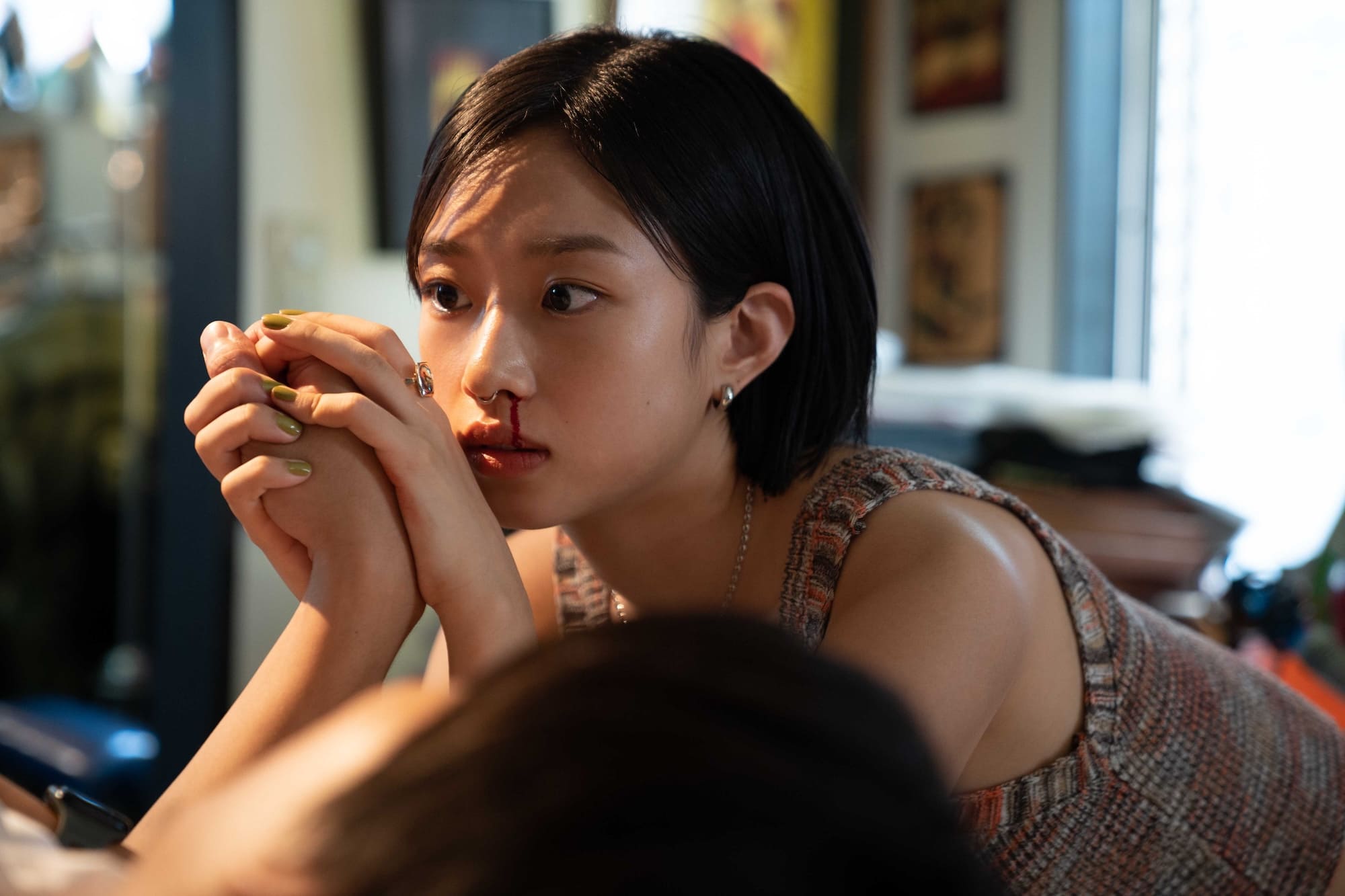 山中瑤子監督の最新作『ナミビアの砂漠』のワンシーン。主人公のカナを演じるのは河合優実さん(©2024『ナミビアの砂漠』製作委員会)
