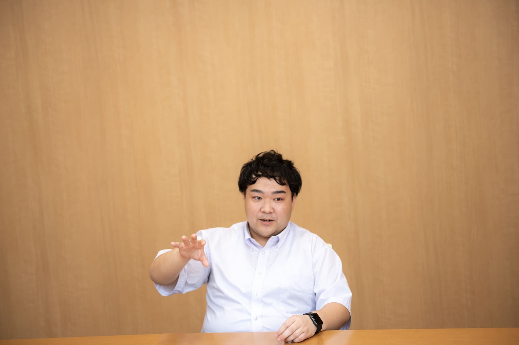 副校長就任後の取り組みについて話す広島桜が丘高校の桐原琢さん