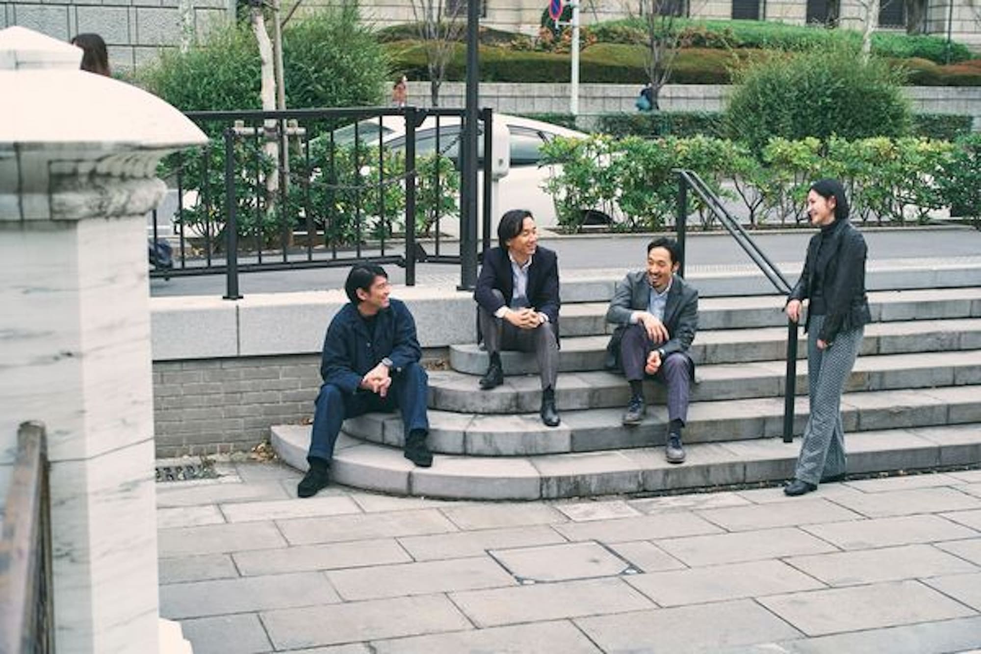 Z&C共同創業者の3人（阿座上陽平さん、田淵良敬さん、陶山祐司さん）と阪本菜さん 