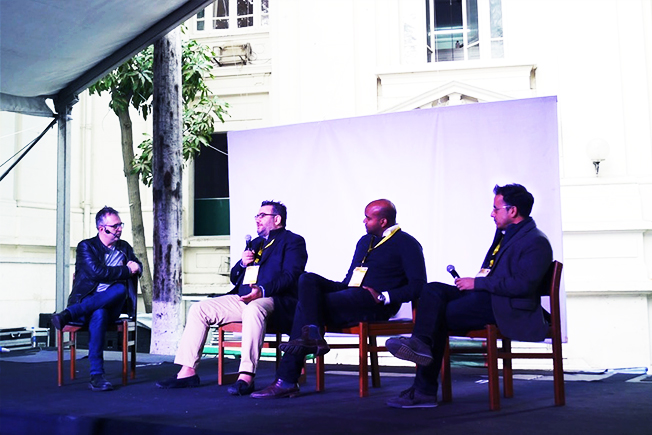 2015年12月にカイロで開催されたスタートアップイベント「RiseUp Summit」にて。左からFacebook、Uber、Googleの地域担当責任者。