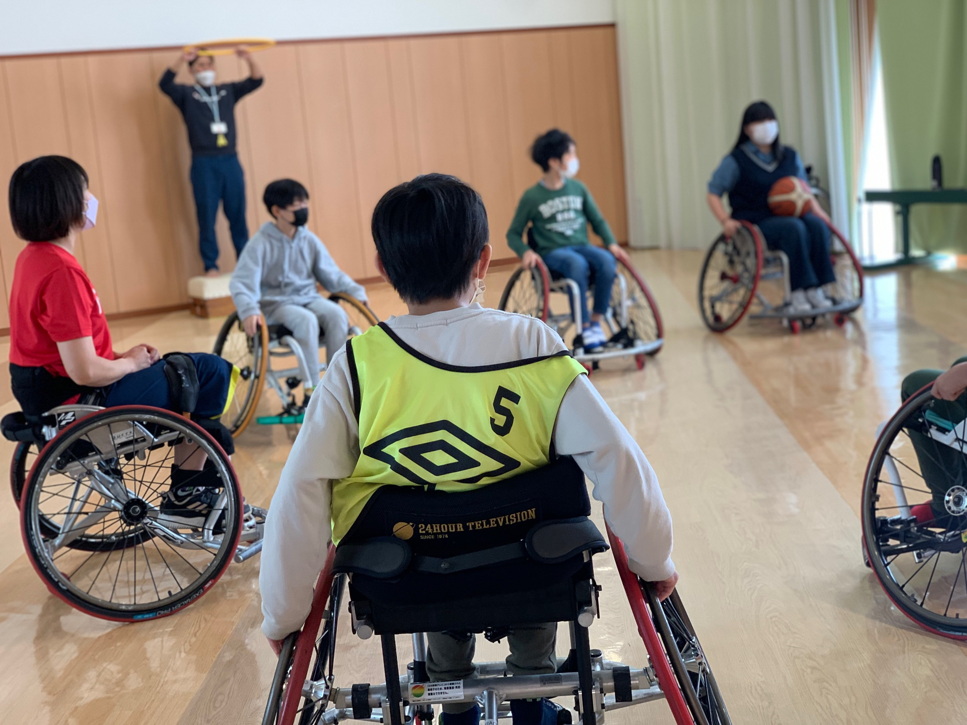 東京未来大学みらいフリースクールで体験会を実施する小田島理恵選手