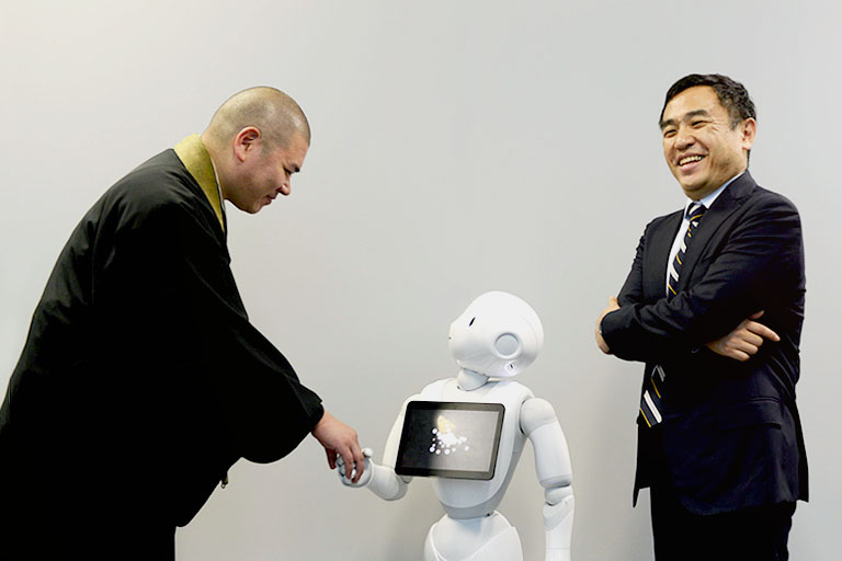 【中編】Pepper×飛鷹全法×蓮実一隆が語る、現代社会における伝統とテクノロジーの役割